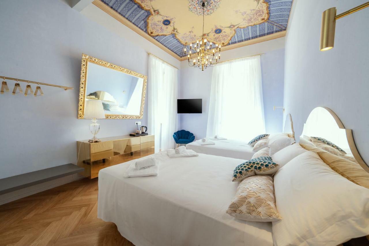 Palazzo Dei Grifoni - Luxury Suites - San Benedetto del Tronto Ngoại thất bức ảnh
