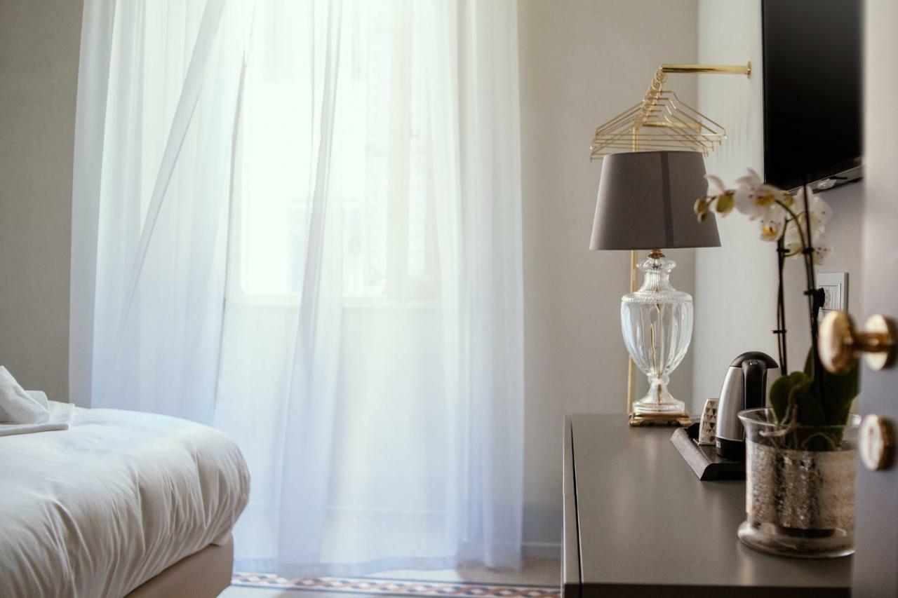 Palazzo Dei Grifoni - Luxury Suites - San Benedetto del Tronto Ngoại thất bức ảnh