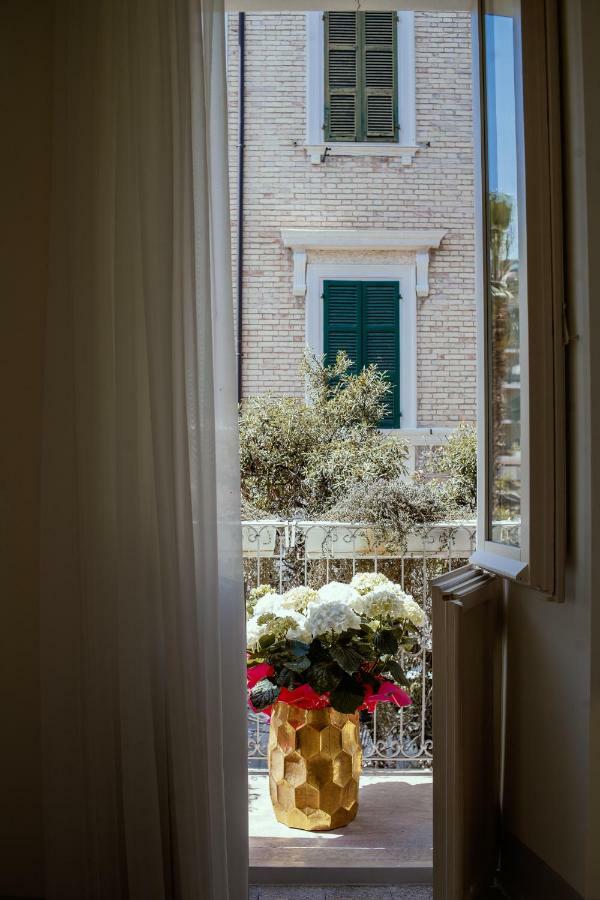Palazzo Dei Grifoni - Luxury Suites - San Benedetto del Tronto Ngoại thất bức ảnh